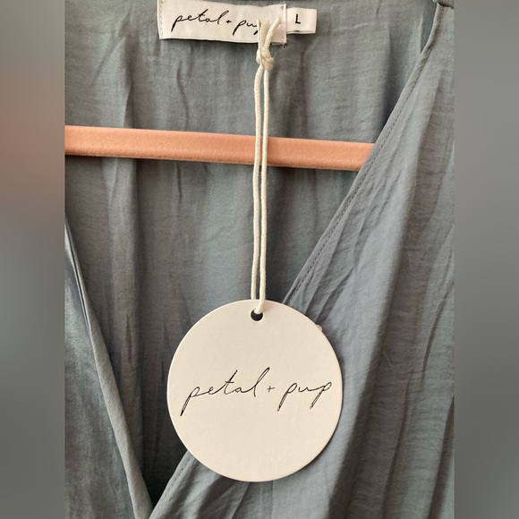 Petal + Pup Amanda Hi-Lo Tie Front Dress Blue Large - Picture 10 of 13